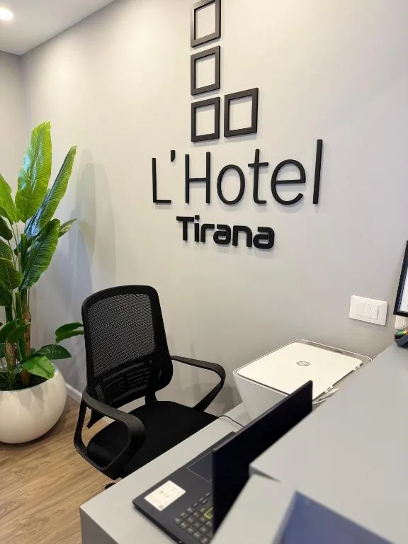 L’Hotel Tirana — photo 14
